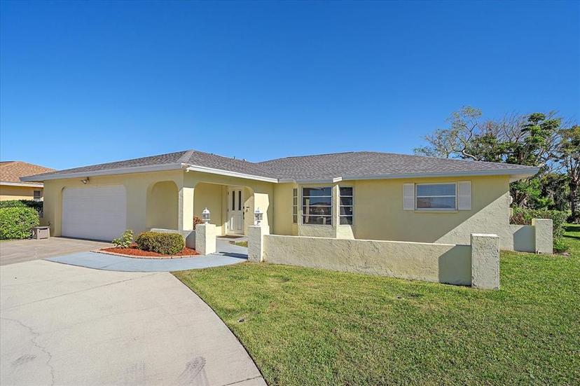 Picture of 1003 N Gondola Drive, Venice FL 34293