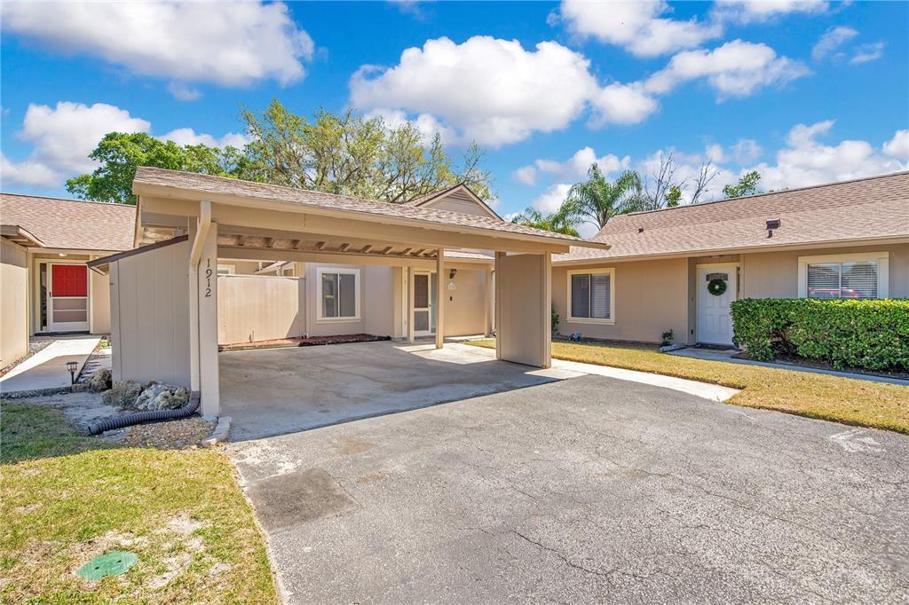 Picture of 1912 Abbington Street Unit 29-C, Apopka, FL 32712