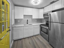 Picture of 201 83Rd Avenue N, St Petersburg, FL 33702
