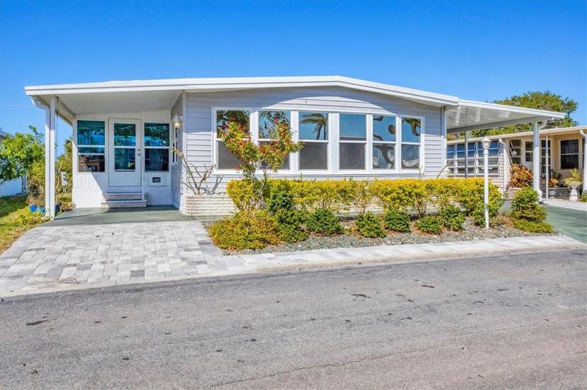 Picture of 985 Jolanda Circle, Venice FL 34285