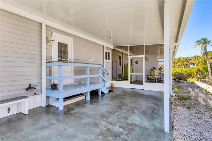 Picture of 985 Jolanda Circle, Venice FL 34285