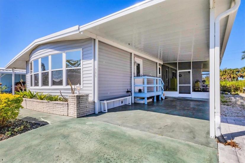 Picture of 985 Jolanda Circle, Venice FL 34285