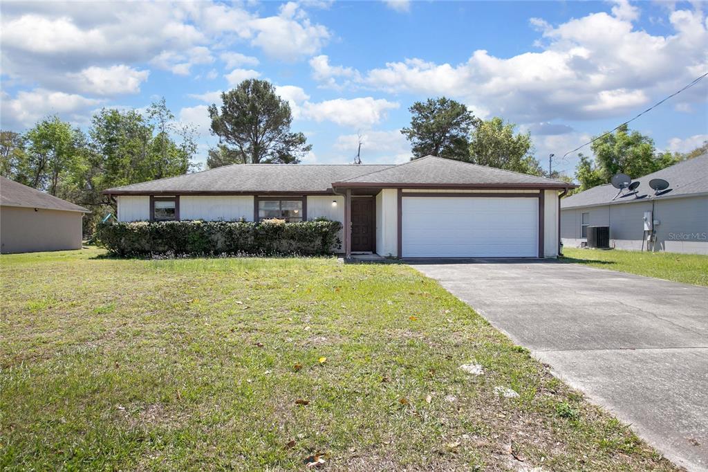 Picture of 2017 Monterey Drive, Deltona, FL 32738