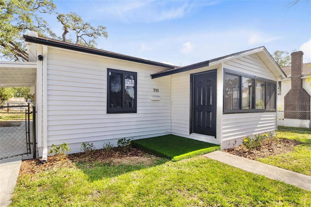 Picture of 711 19Th Avenue S, St Petersburg, FL 33705