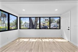 Picture of 711 19Th Avenue S, St Petersburg, FL 33705
