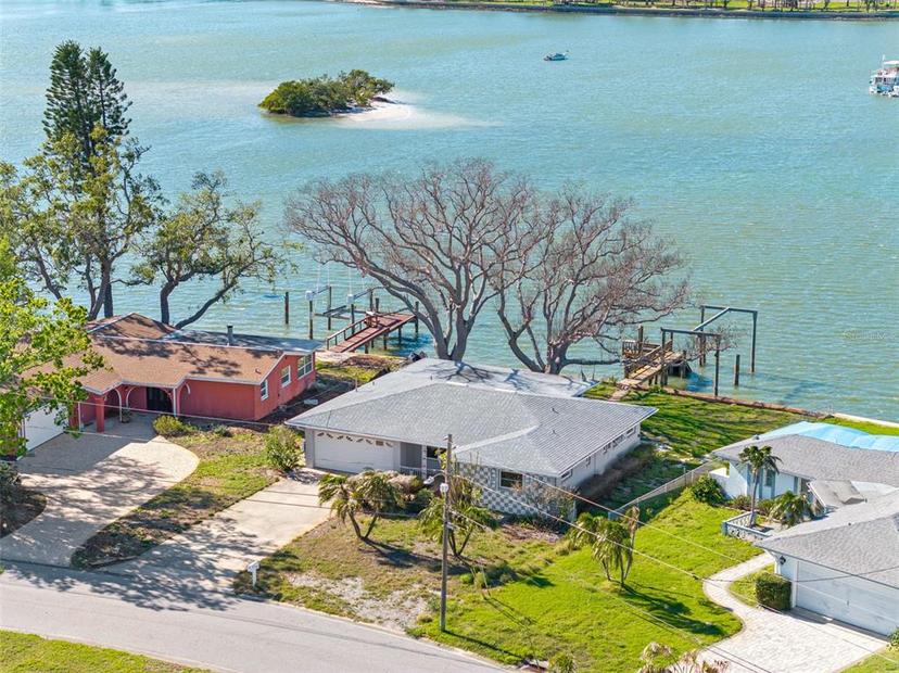 Picture of 7160 S Shore Drive S, South Pasadena FL 33707