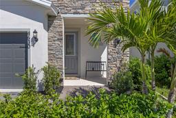Picture of 4630 Cragmere Loop, Clermont, FL 34711