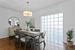 Picture of 2904 N Shoreview Place, Tampa, FL 33602