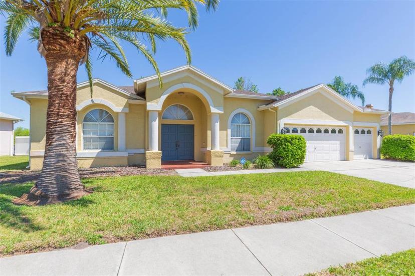 Picture of 1422 Distant Oaks Drive, Wesley Chapel FL 33543