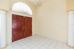 Picture of 1422 Distant Oaks Drive, Wesley Chapel, FL 33543