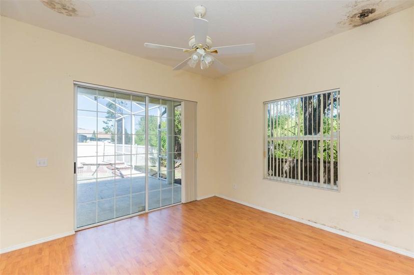 Picture of 1422 Distant Oaks Drive, Wesley Chapel FL 33543