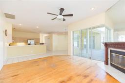 Picture of 1422 Distant Oaks Drive, Wesley Chapel, FL 33543