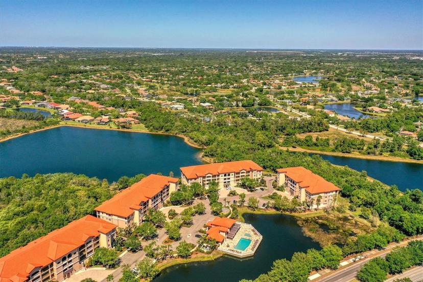Picture of 7710 Lake Vista Court Unit 205, Lakewood Ranch FL 34202