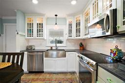 Picture of 110 N Tremain Street Unit 205, Mount Dora, FL 32757