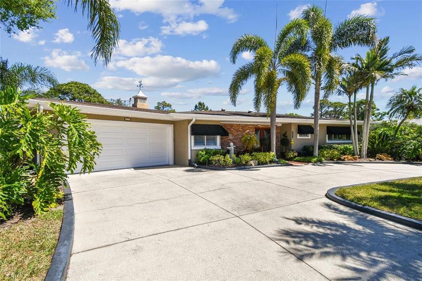 Picture of 650 Poinsettia Road, Belleair FL 33756