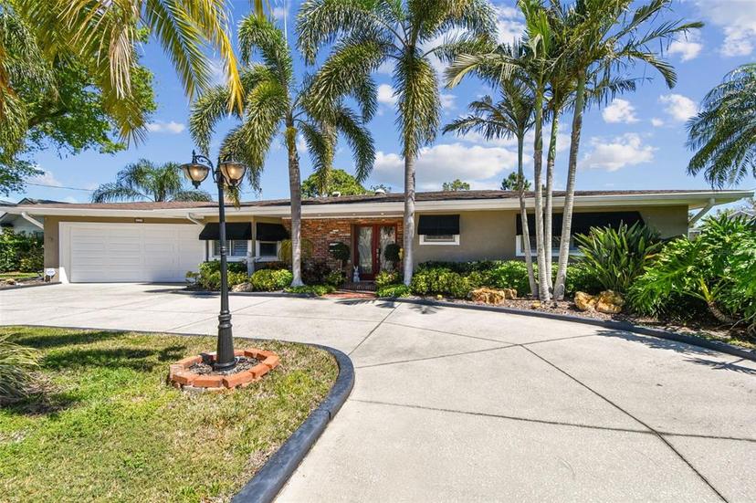 Picture of 650 Poinsettia Road, Belleair FL 33756