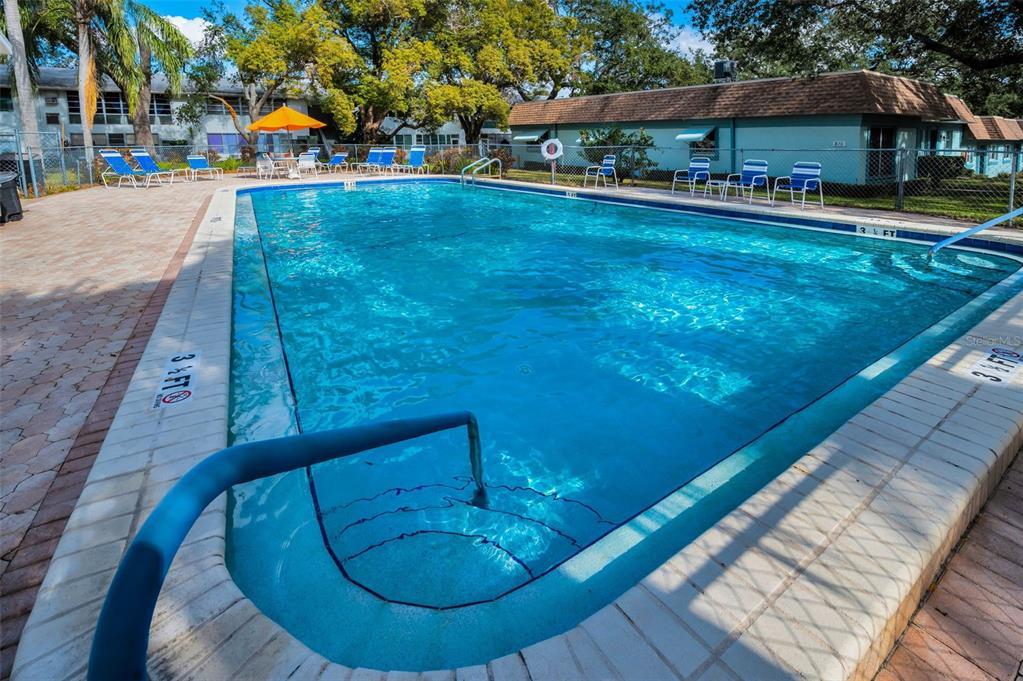 Picture of 200 Glennes Lane Unit 201, Dunedin, FL 34698