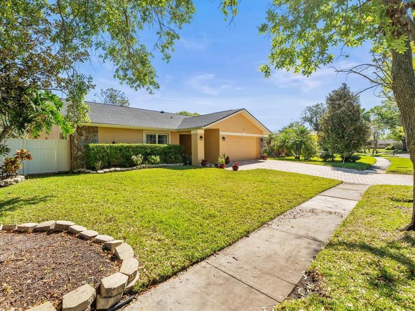 Picture of 5117 Brynn Mawr Drive, Tampa FL 33624