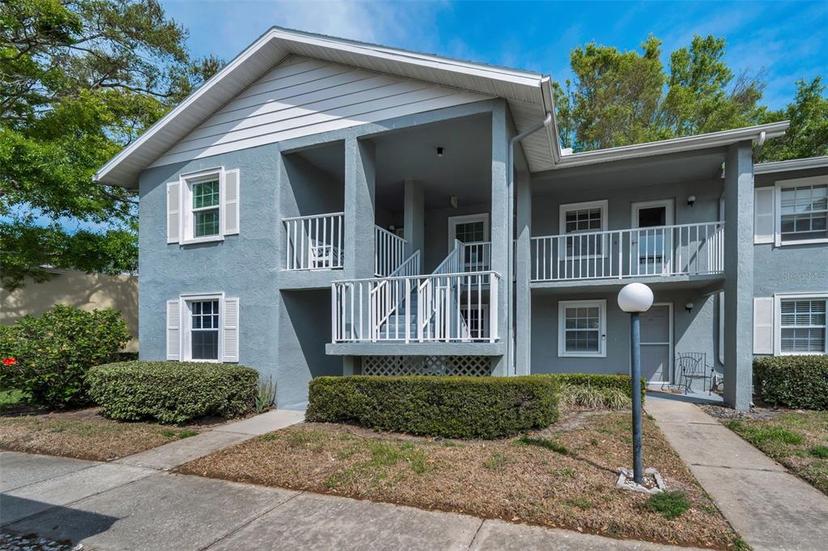 Picture of 1438 Millstream Lane Unit 201, Dunedin FL 34698