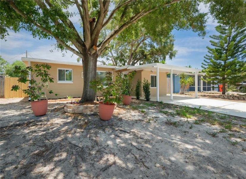 Picture of 12087 105Th Lane, Largo FL 33773