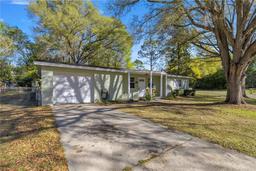 Picture of 15791 NE 13Th Lane, Williston, FL 32696