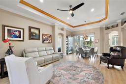 Picture of 10199 Mainsail Drive, Oxford, FL 34484