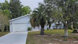 Picture of 8449 SW 106Th Place, Ocala, FL 34481