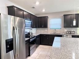 Picture of 398 Citrus Isle Loop, Davenport, FL 33837