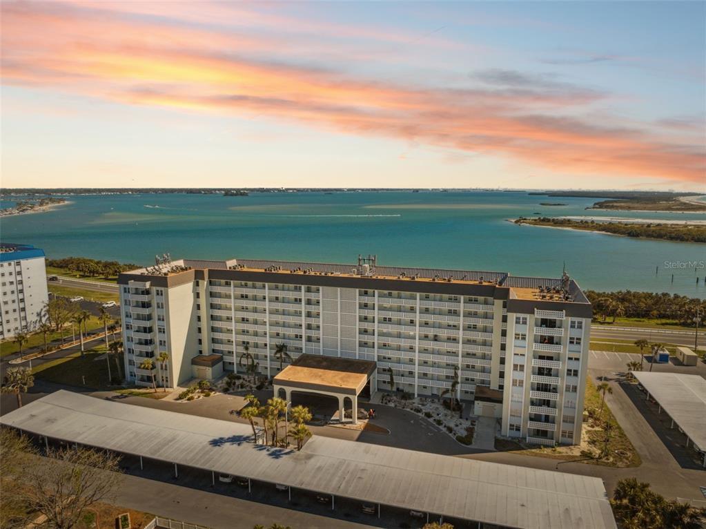 Picture of 9 Forbes Place Unit 512, Dunedin, FL 34698