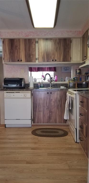 Picture of 2028 Manoa Drive, Holiday FL 34691