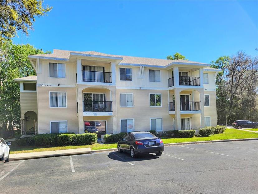 Picture of 3921 SW 34Th Street Unit 303, Gainesville FL 32608
