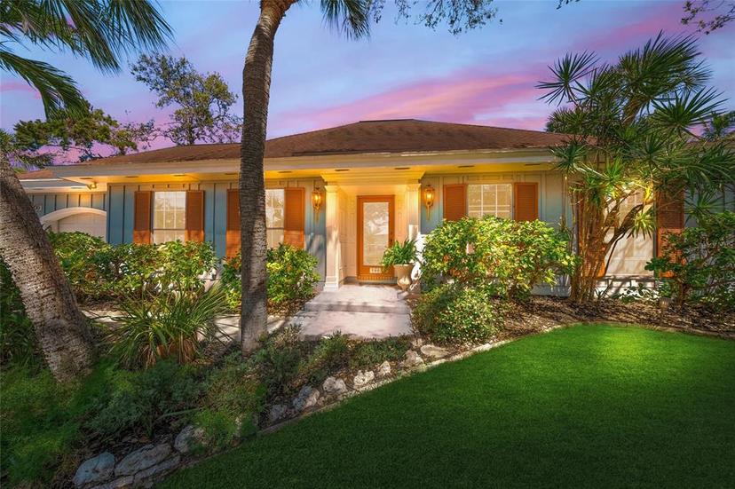 Picture of 700 Tropical Circle, Sarasota FL 34242