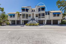 Picture of 1912 Harbourside Drive Unit 602, Longboat Key, FL 34228