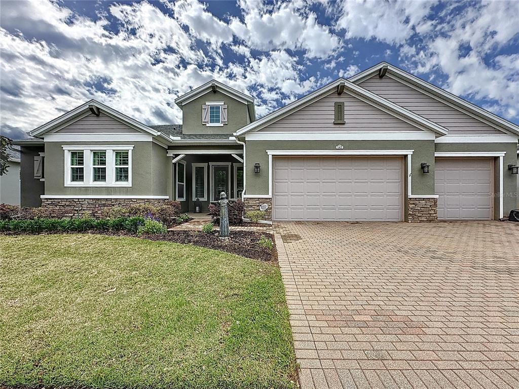 Picture of 142 Bayou Bend Road, Groveland, FL 34736