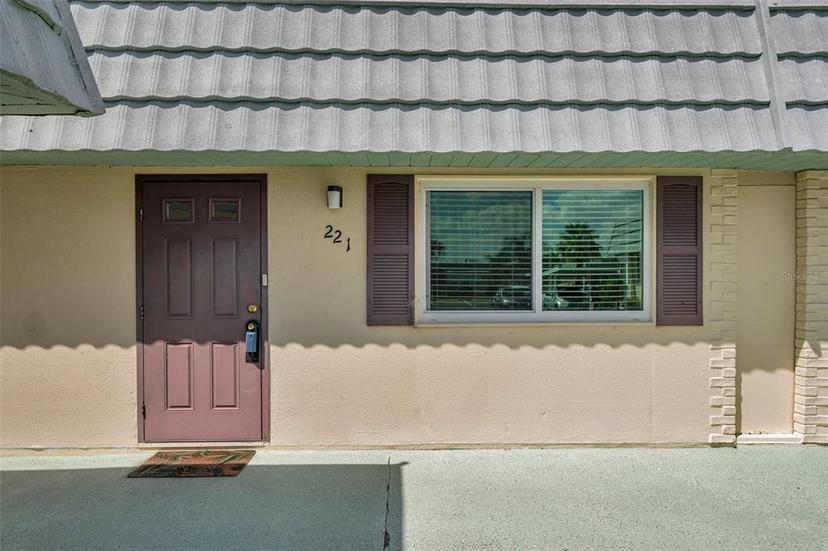 Picture of 1801 Bedford Terrace Unit 221, Sun City Center FL 33573