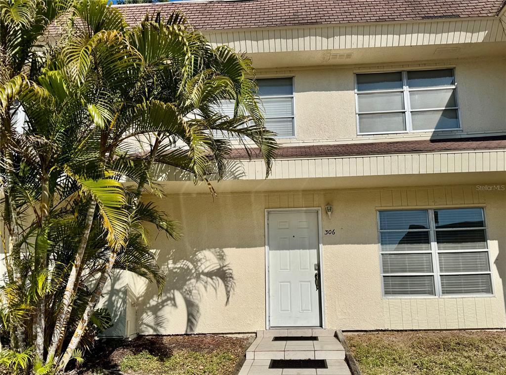Picture of 306 Barlow Avenue Unit 77, Sarasota, FL 34232