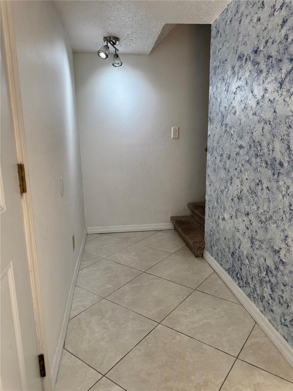 Picture of 306 Barlow Avenue Unit 77, Sarasota FL 34232