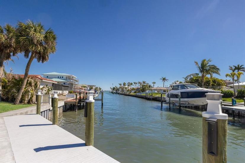 Picture of 500 Halyard Lane, Longboat Key FL 34228