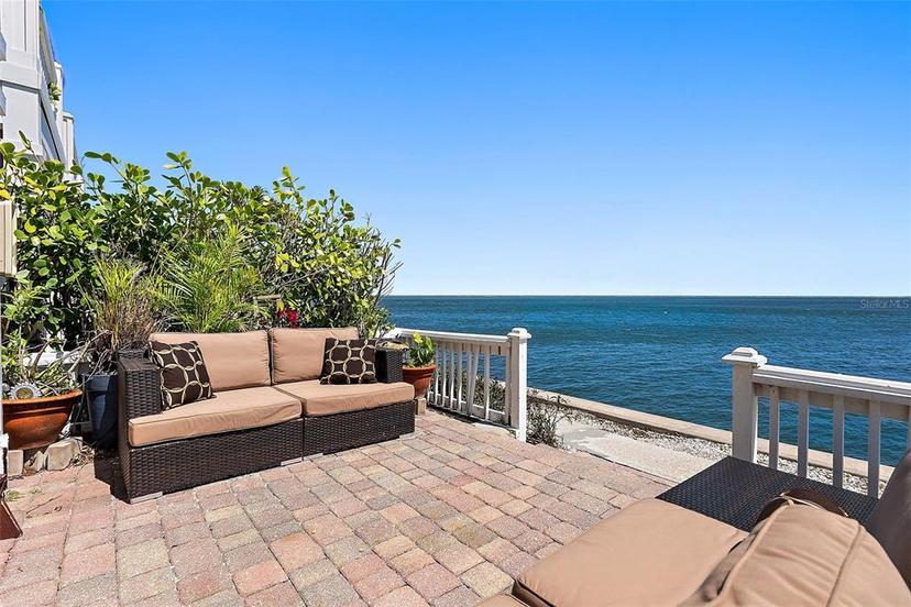 Picture of 4974 Coquina Key Drive Se, St Petersburg FL 33705