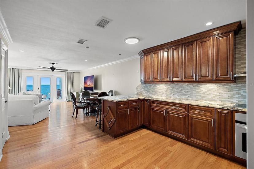 Picture of 4974 Coquina Key Drive Se, St Petersburg FL 33705