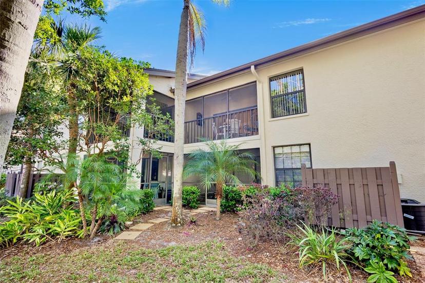 Picture of 4731 Winslow Beacon Unit 12, Sarasota FL 34235