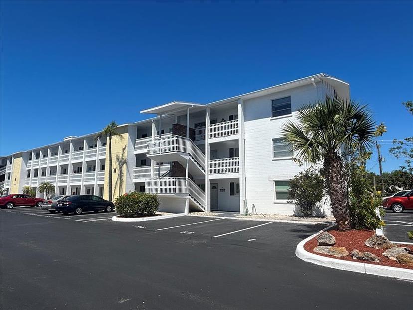 Picture of 1633 Leisure Drive Unit 37, Bradenton FL 34207
