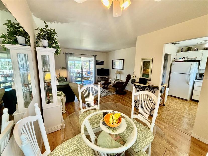 Picture of 1633 Leisure Drive Unit 37, Bradenton FL 34207