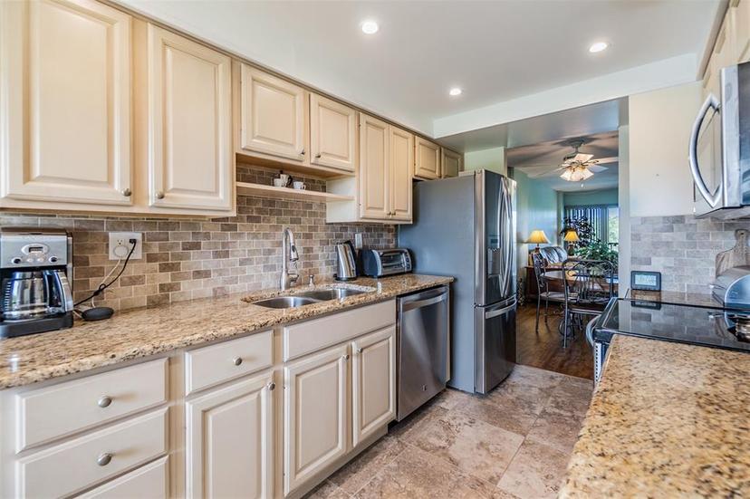 Picture of 2700 Cove Cay Drive Unit 5-G, Clearwater FL 33760