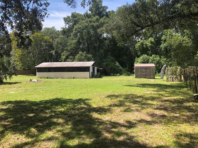 Picture of 136 S Commercial Street, Coleman FL 33521
