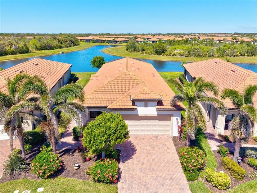 Picture of 10064 Cozy Grove Drive, Venice FL 34293