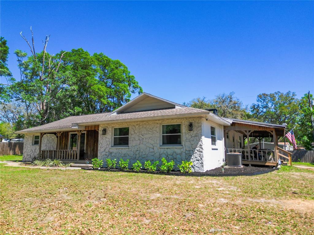 Picture of 19032 Duncan Court, Dade City, FL 33523