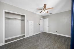 Picture of 3310 W Swann Avenue, Tampa, FL 33609