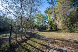 Picture of 2570 SE Highway 42, Summerfield, FL 34491