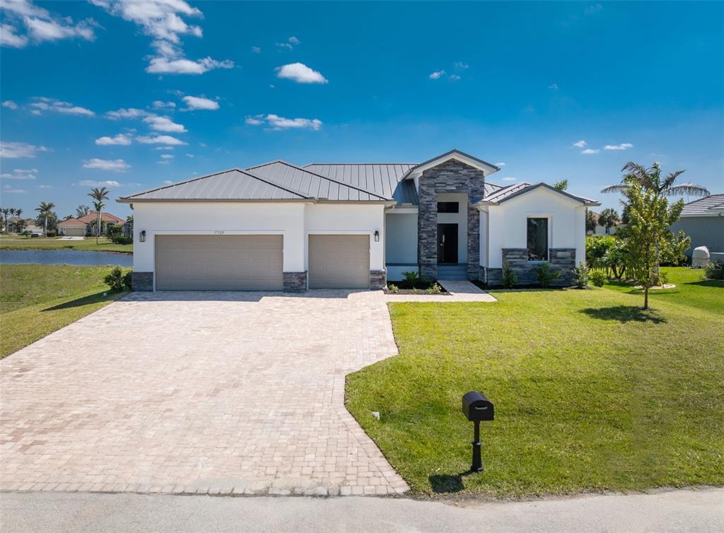 Picture of 17320 Comingo Lane, Punta Gorda, FL 33955